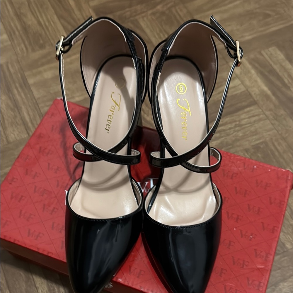 Forever  Black Criss-Cross Heels